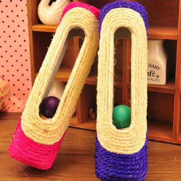 Pet Cat Rolling Sisal Scratching Post Trapped With 3 Ball Training Novely Toy